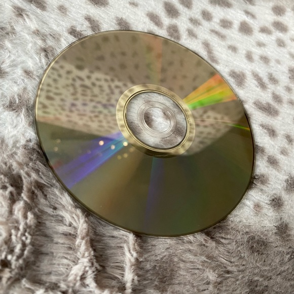 The Phantom of the Opera Widescreen Deluxe Collectible DVD - Picture 2 of 4